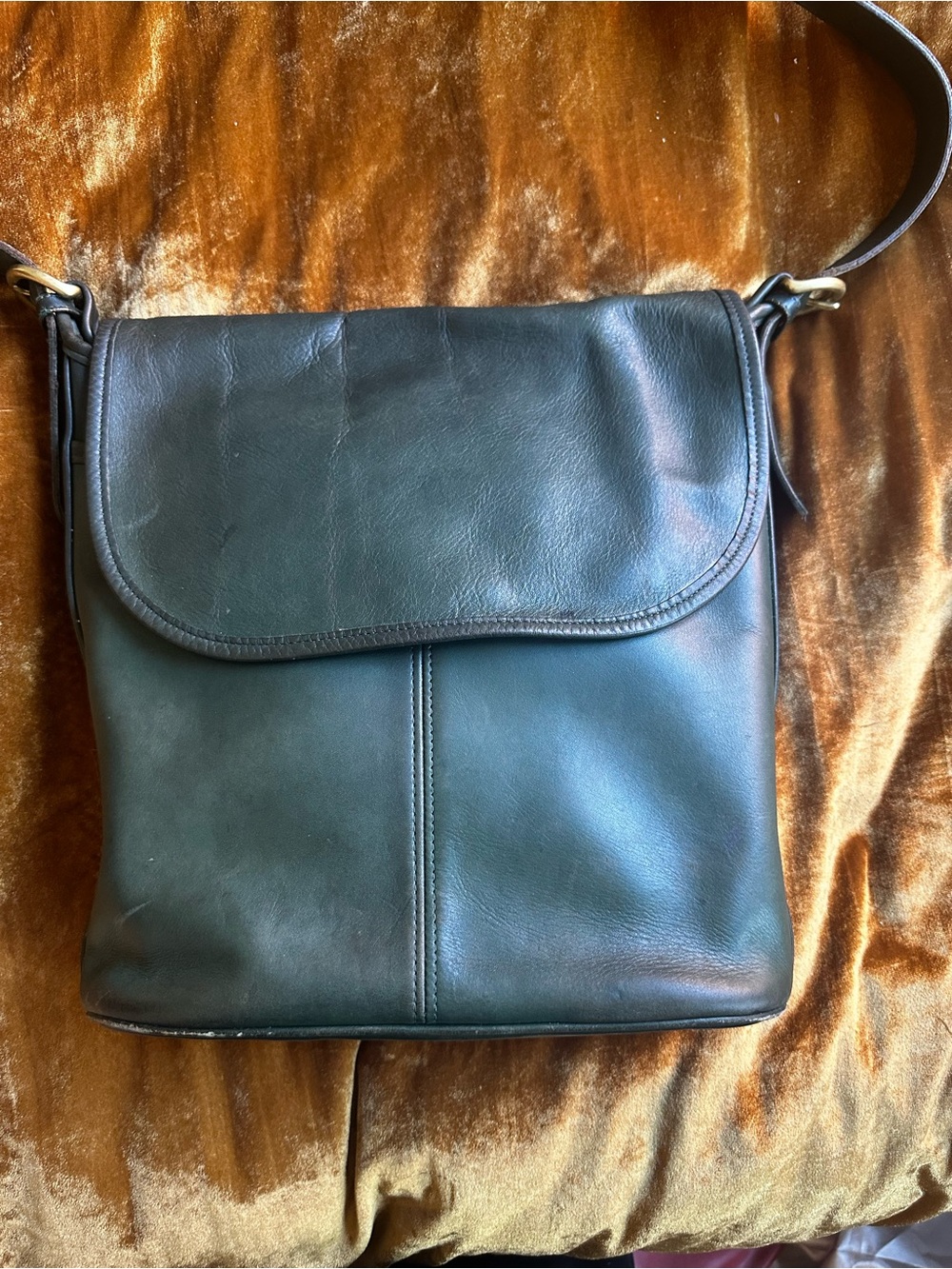 Rare Vintage Coach Whitney crossbody/shoulder bag in Bottle Green